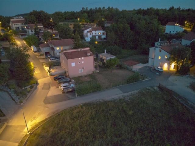 Middle Istra Apartment พาซิน ภายนอก รูปภาพ