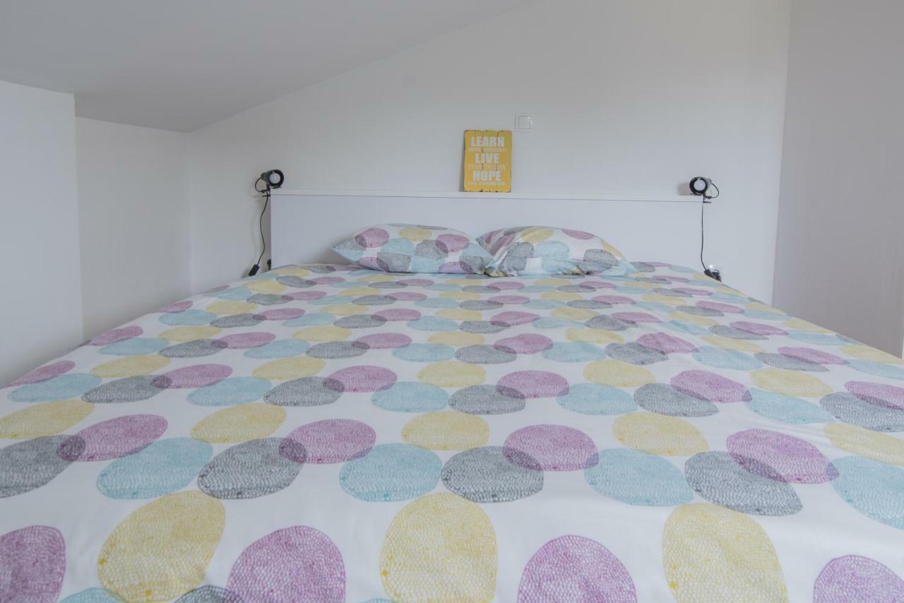 Middle Istra Apartment พาซิน ภายนอก รูปภาพ